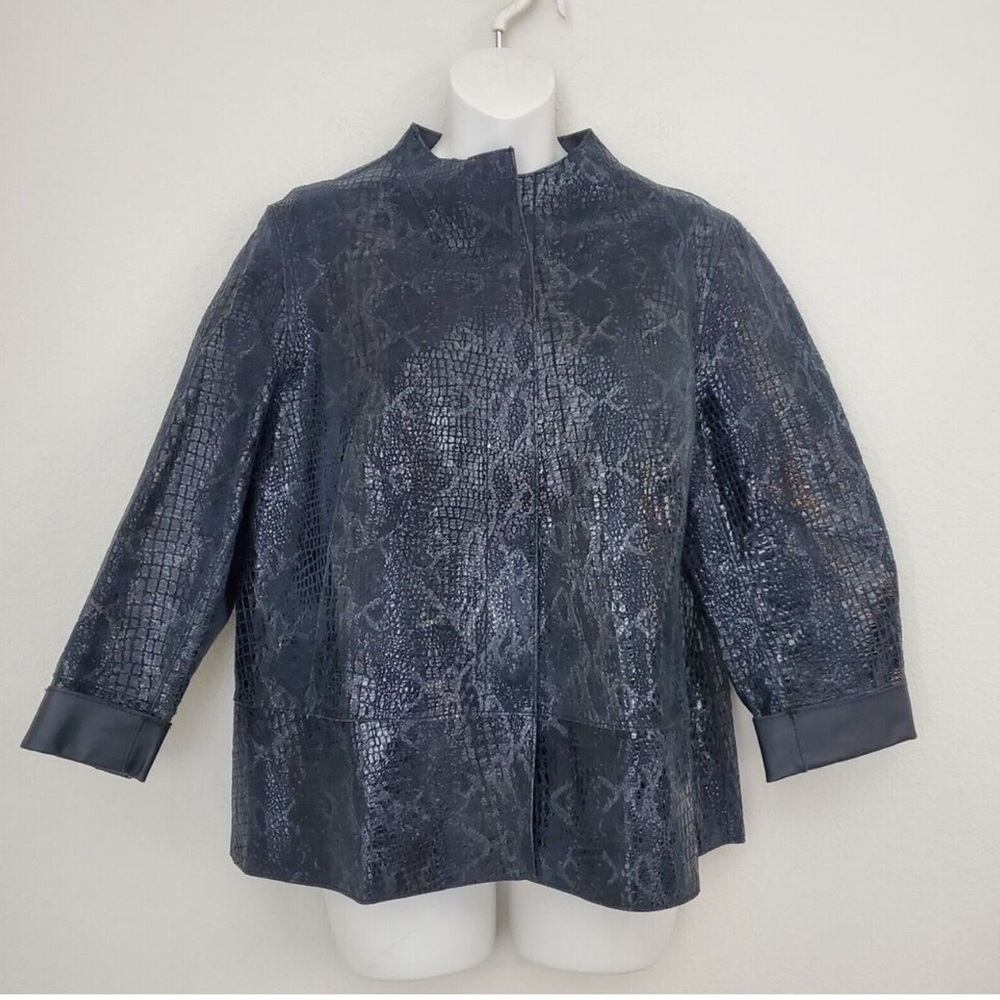 Chico's Women's Jacket Medium Black Leather Snakeskin Textured Reversible